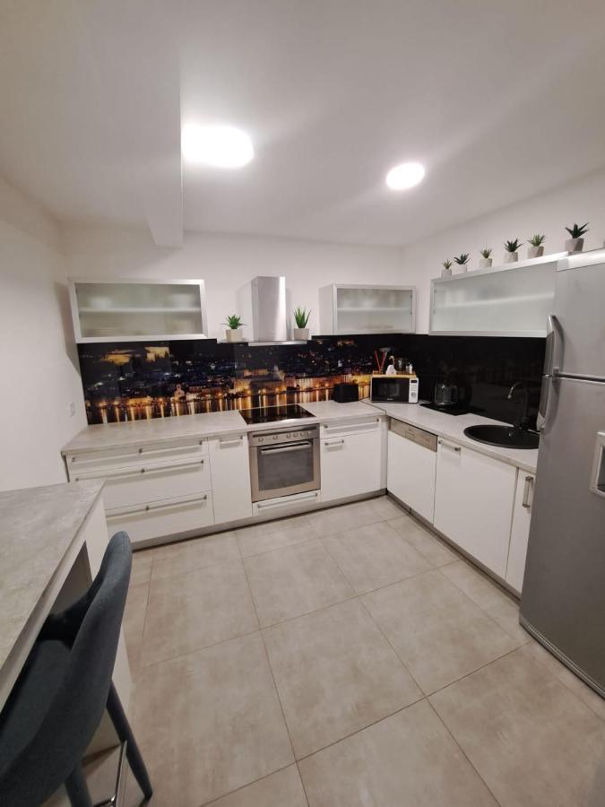 *Enjoy* Apartment ชิเบนิก ภายนอก รูปภาพ